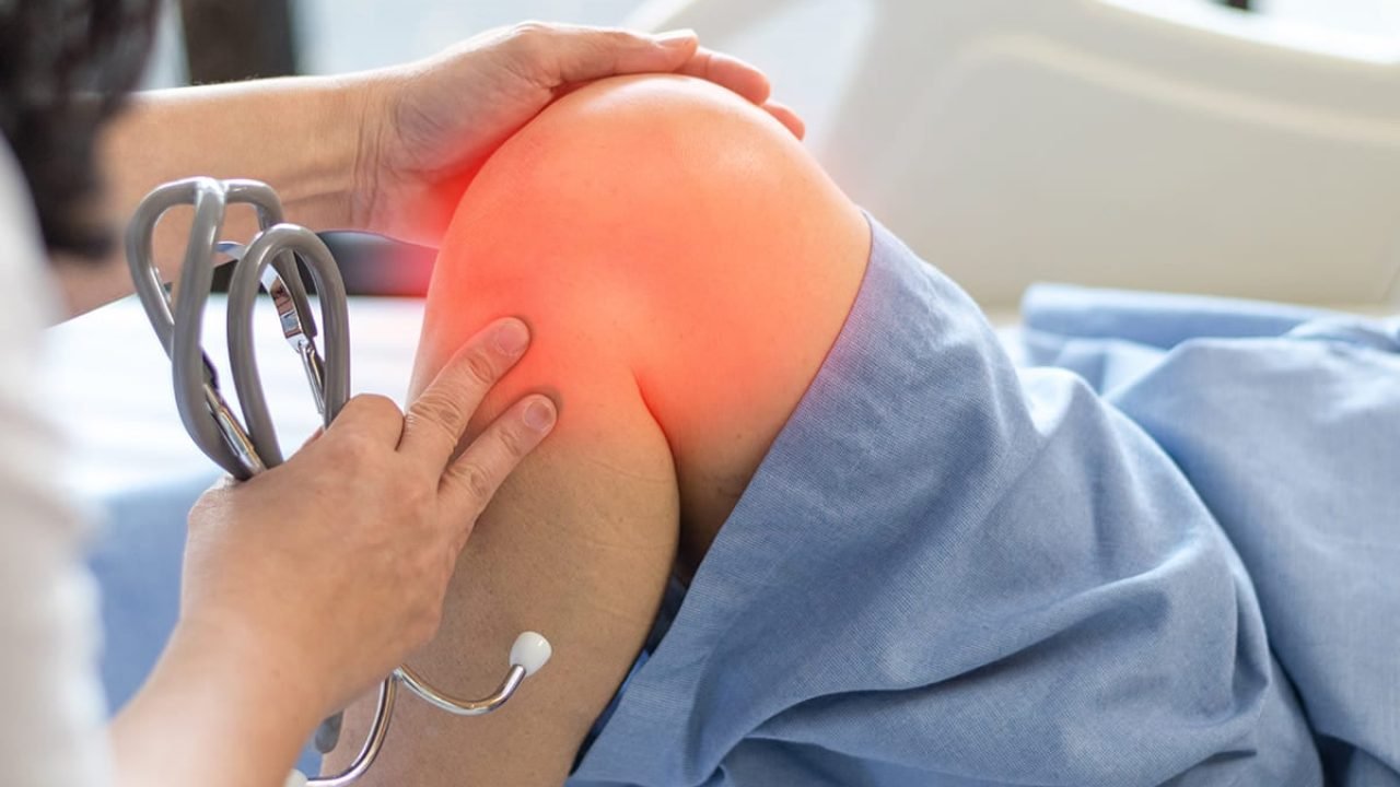 العلاج الطبيعي للرباط الصليبي وتأهيل الركبة بعد الإصابات في مستشفى عبيد التخصصي بالرياض والأحساء – أفضل مستشفى في السعودية لعلاج وتأهيل المفاصل